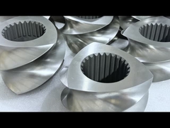 Elemen bergaris tiga